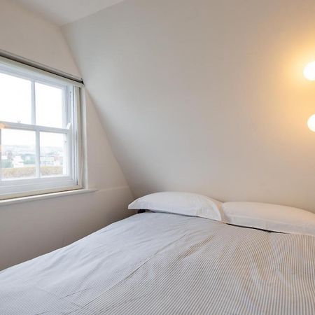 Central One-Bedroom, 99 Steps To The Sea Brighton Exterior photo