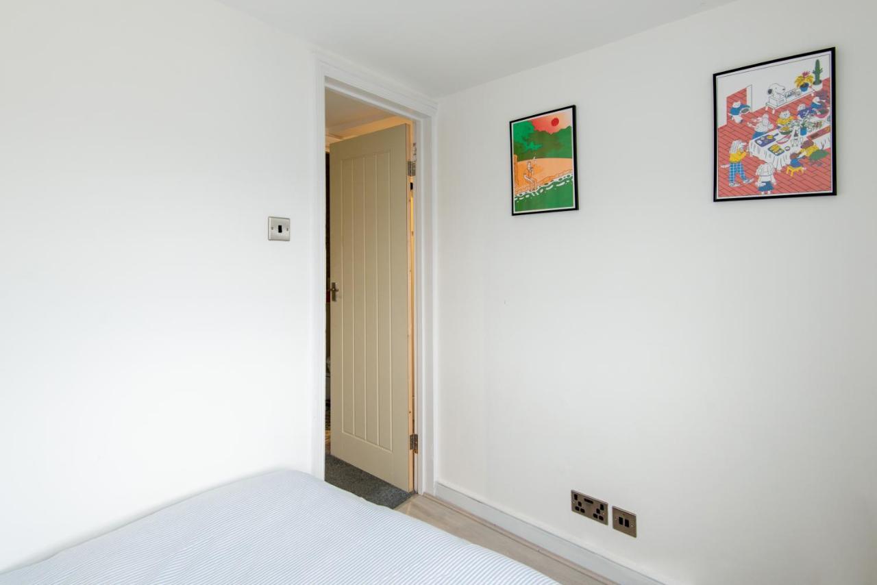 Central One-Bedroom, 99 Steps To The Sea Brighton Exterior photo